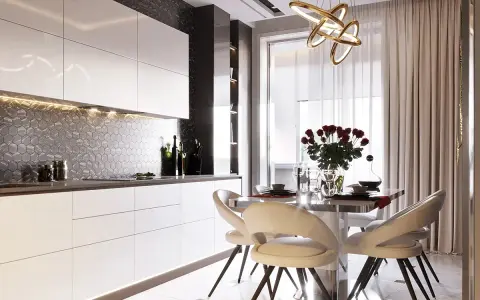 Cucina moderna con ante lucide bianche, un elegante paraschizzi a nido d'ape e un tavolo da pranzo con sedie imbottite, il tutto in uno stile contemporaneo chic.