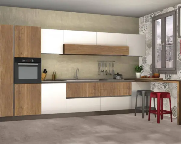 Cucina 10 mq rettangolare con mobili in legno e bianchi, piano di lavoro in pietra, sgabelli rossi e grigi, e una finestra con vista sulla città.