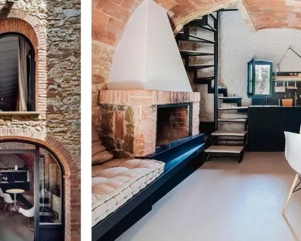 Interno di piccole case in pietra con camino, scala a chiocciola e cucina moderna. Esterno con finestre ad arco in pietra e mattoni.