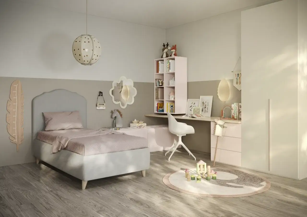 Cameretta bimba con letto grigio, scrivania rosa, libreria e decorazioni giocose. Idee per uno spazio magico e funzionale.